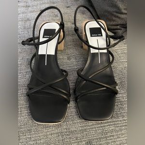 Black heeled strappy sandals - Size 8